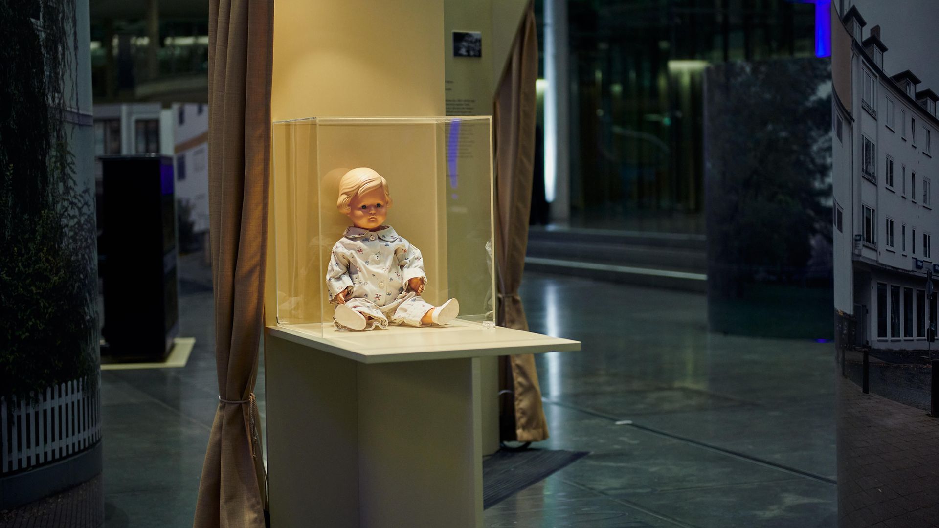 Ausstellungsobjekt Puppe