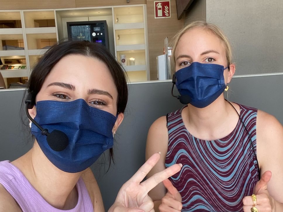 Salwa Houmsi und Julia Engelmann