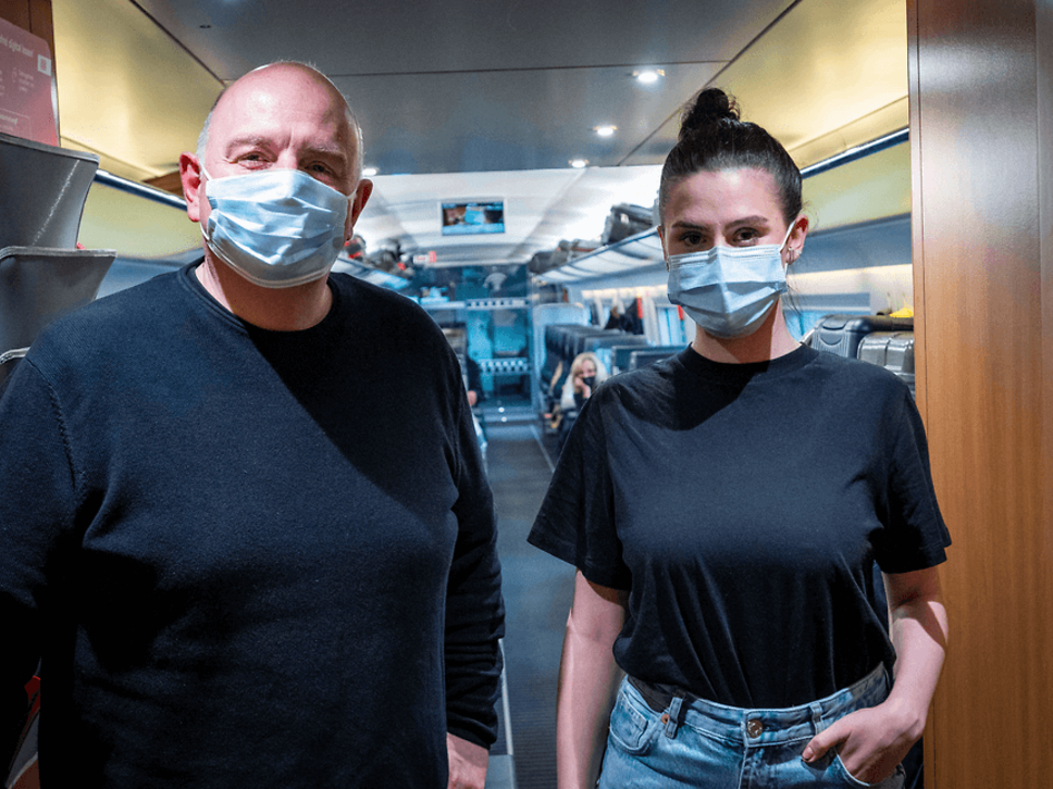 Frank Goosen und Salwa Houmsi im Zug