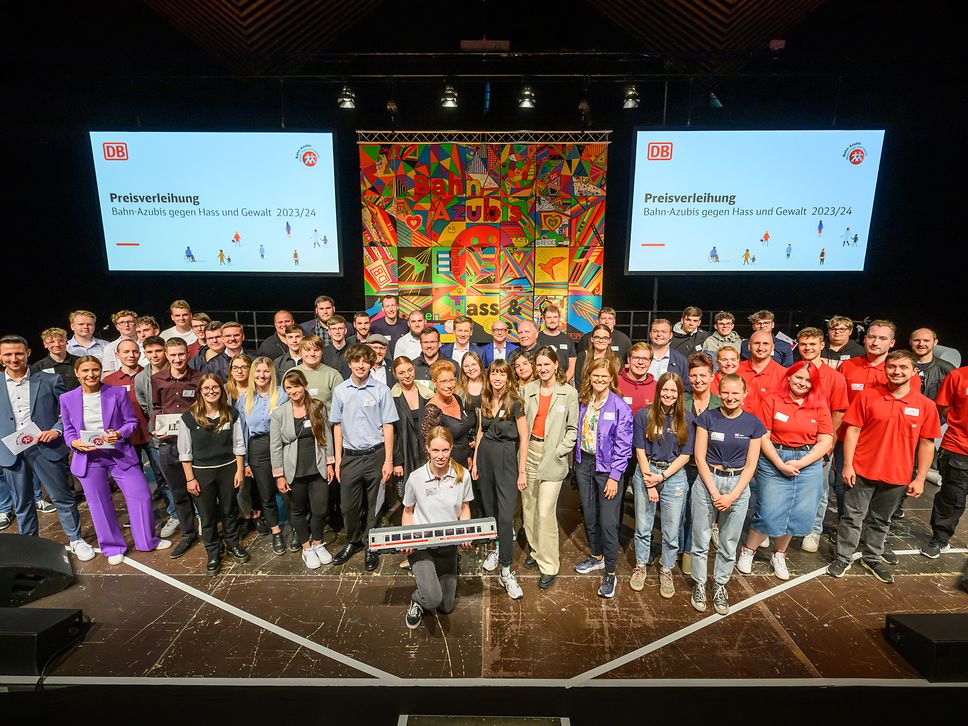 Gruppenbild auf dem Podium